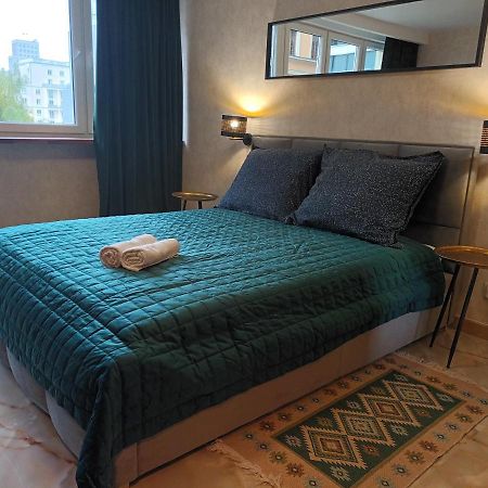Green Apartament W Centrum วอร์ซอ ภายนอก รูปภาพ