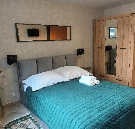 Green Apartament W Centrum วอร์ซอ ภายนอก รูปภาพ